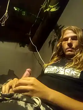 Snapshot of Salted_Playday chatting on 12.27.24 Salted Playday online show from 12.27.24