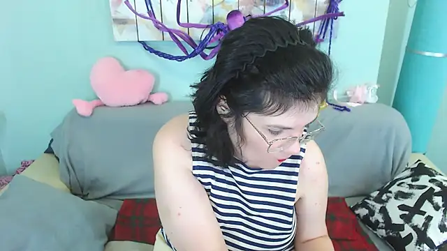 EverlyRays online show from 12.13.24