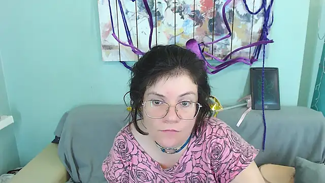 EverlyRays online show from 12.25.24