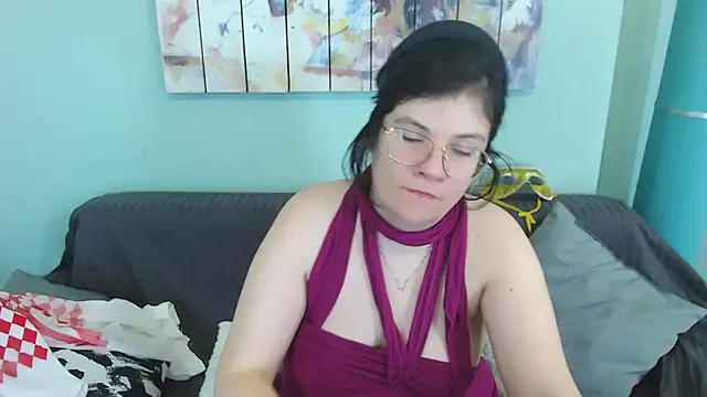 EverlyRays online show from 02.11.25