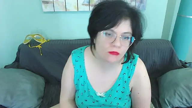 EverlyRays online show from 03.18.25