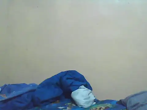 Smillie prety online show from 12.03.25