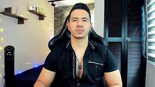 Snapshot of ransoj chatting on 02.16.25 ransoj online show from 02.16.25