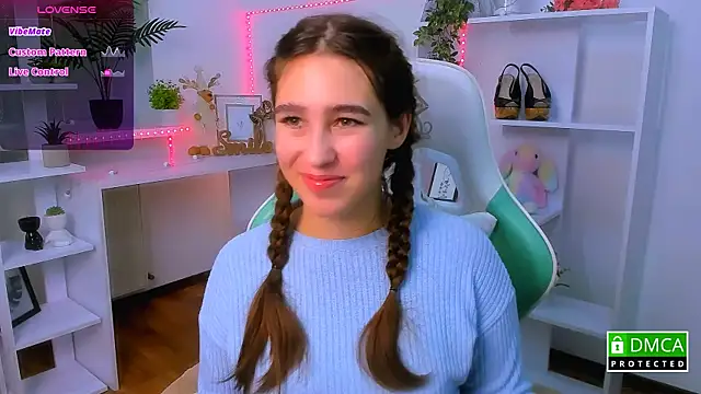  Eliizabeth  online show from 11.21.25