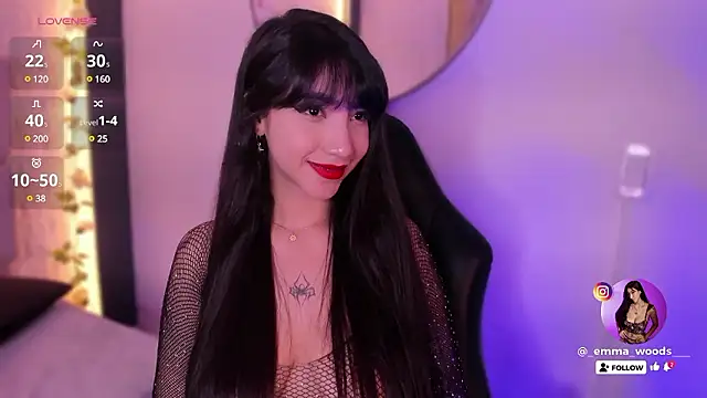 Snapshot of emma_woods_ chatting on 12.05.24 emma woods online show from 12.05.24