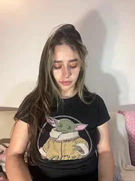 Natalia Suarez online show from 10.31.25