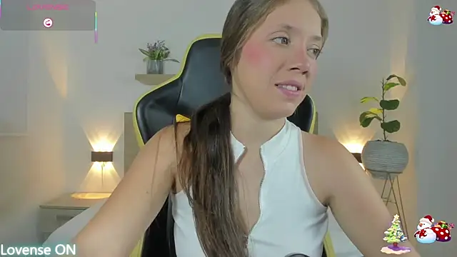 Snapshot of nataly_rodri chatting on 12.16.25 nataly rodri online show from 12.16.25