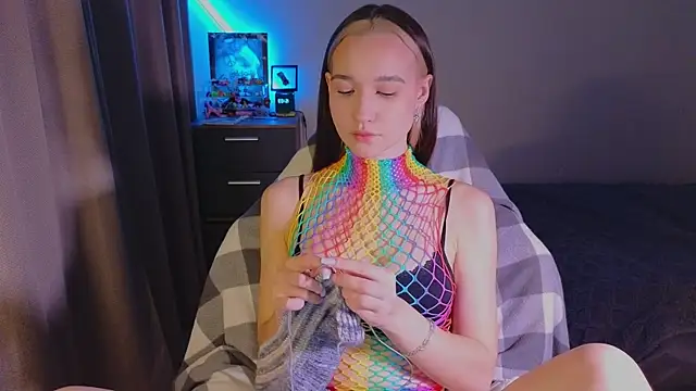 Snapshot of shey1i chatting on 12.05.25 shey1i online show from 12.05.25