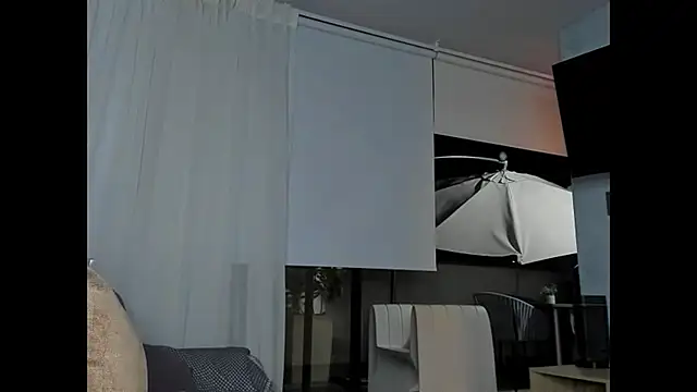 Snapshot of GarciaMilu chatting on 01.12.25 GarciaMilu online show from 01.12.25