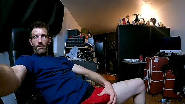 Snapshot of leanjamesdean chatting on 11.13.25 leanjamesdean online show from 11.13.25