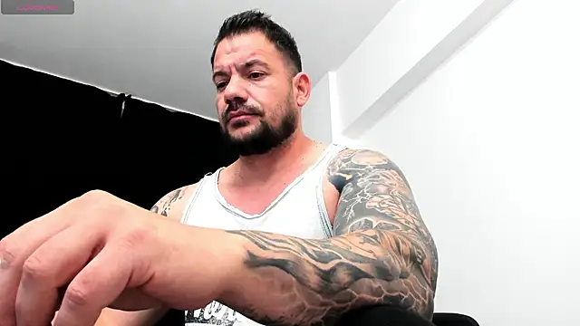 musclemonster31 online show from 10.02.25
