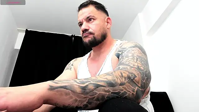 musclemonster31 online show from 10.04.25