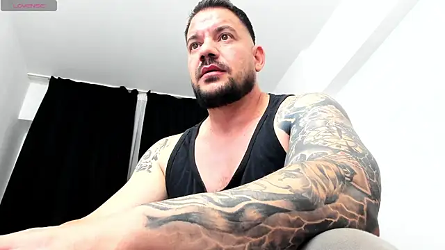 musclemonster31 online show from 10.14.25