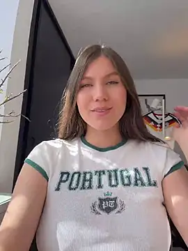 AmelieLaurent  online show from 06.23.26