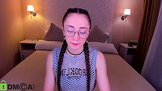 Snapshot of Lexi_Split chatting on 05.05.26 Lexi Split online show from 05.05.26