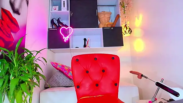 SQUIRT4UMEGAN online show from 12.22.24