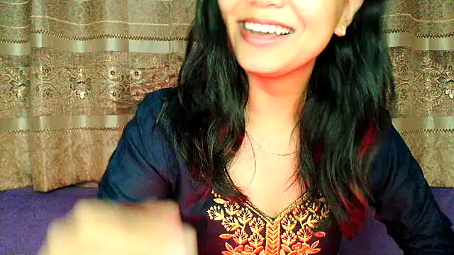cute sapna online show from 06.20.26
