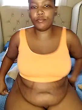 Snapshot of makaviwe chatting on 02.28.25 makaviwe online show from 02.28.25