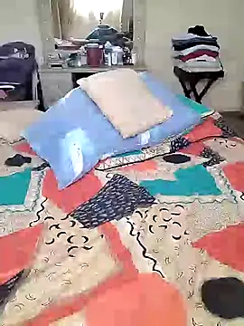 Snapshot of makaviwe chatting on 03.19.25 makaviwe online show from 03.19.25