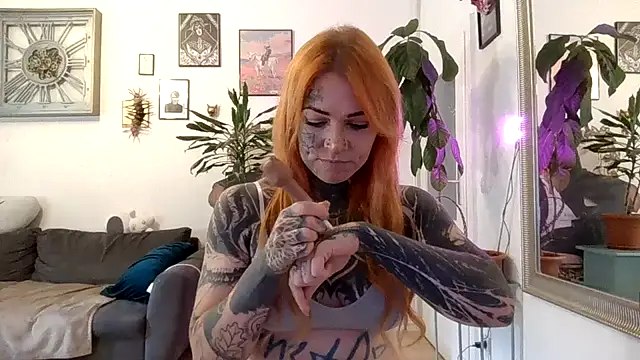 Snapshot of BaleaTheScarleg chatting on 07.22.26 BaleaTheScarleg online show from 07.22.26