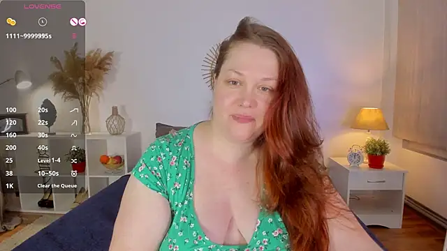 CutieGinger online show from 12.04.24