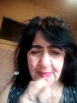 Snapshot of Lovely_Lori chatting on 12.15.25 Lovely Lori online show from 12.15.25