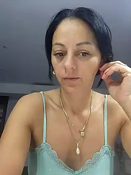 Snapshot of bruneta_sexy23 chatting on 09.22.25 bruneta sexy23 online show from 09.22.25