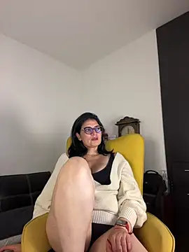 Snapshot of adriana71 chatting on 06.11.26 adriana71 online show from 06.11.26