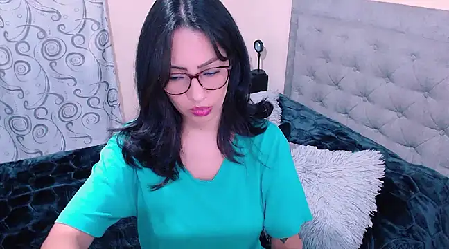 Snapshot of diana__34 chatting on 03.20.25 diana 34 online show from 03.20.25