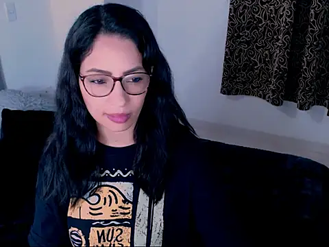 Snapshot of diana__34 chatting on 09.25.25 diana 34 online show from 09.25.25