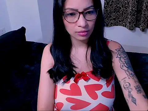 Snapshot of diana__34 chatting on 10.06.25 diana 34 online show from 10.06.25