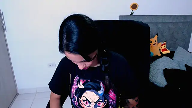 Snapshot of diana__34 chatting on 05.22.26 diana 34 online show from 05.22.26