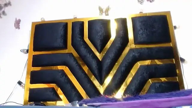 Helennahot online show from 04.10.26