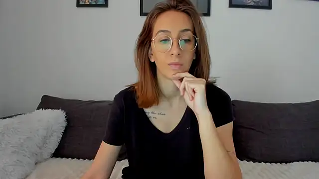 DesireMore90 online show from 02.05.26