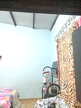 Snapshot of Bellota_22_Fuckme chatting on 11.14.25 Bellota 22 Fuckme online show from 11.14.25