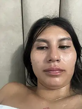 Snapshot of emily_villamil chatting on 07.24.26 emily villamil online show from 07.24.26