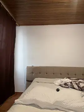 Snapshot of AgathaGeorgiou chatting on 03.18.25 AgathaGeorgiou online show from 03.18.25