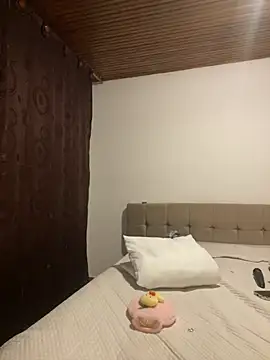 Snapshot of AgathaGeorgiou chatting on 03.21.25 AgathaGeorgiou online show from 03.21.25