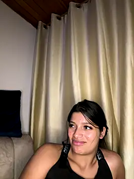 Snapshot of AgathaGeorgiou chatting on 09.12.25 AgathaGeorgiou online show from 09.12.25