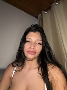 Snapshot of AgathaGeorgiou chatting on 09.24.25 AgathaGeorgiou online show from 09.24.25