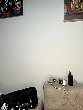 Snapshot of AgathaGeorgiou chatting on 12.04.25 AgathaGeorgiou online show from 12.04.25