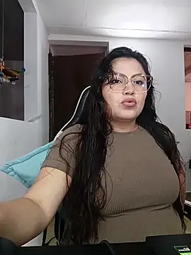 Snapshot of KathieBurning chatting on 01.18.26 KathieBurning online show from 01.18.26