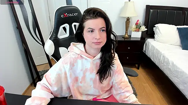 Snapshot of AmyPure_ chatting on 05.20.26 AmyPure online show from 05.20.26