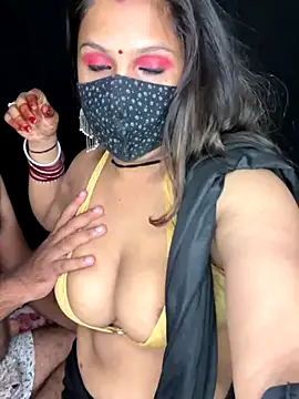 Snapshot of Indian_AvaAddams chatting on 09.11.25 Indian AvaAddams online show from 09.11.25