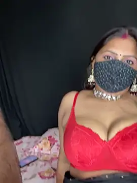 Snapshot of Indian_AvaAddams chatting on 10.13.25 Indian AvaAddams online show from 10.13.25