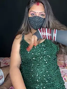 Snapshot of Indian_AvaAddams chatting on 10.28.25 Indian AvaAddams online show from 10.28.25