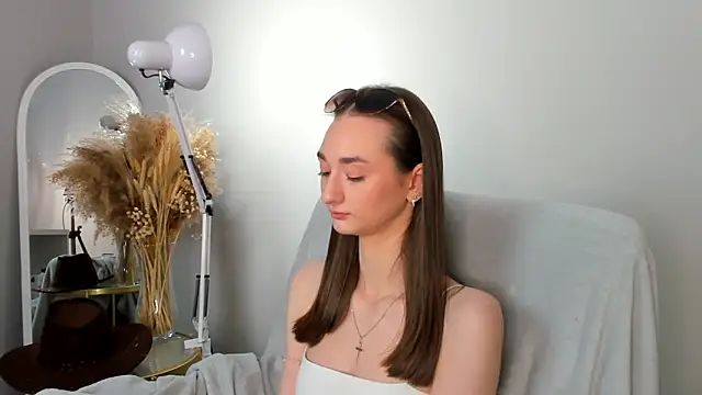 Snapshot of Kelly_Powell chatting on 06.18.26 Kelly Powell online show from 06.18.26