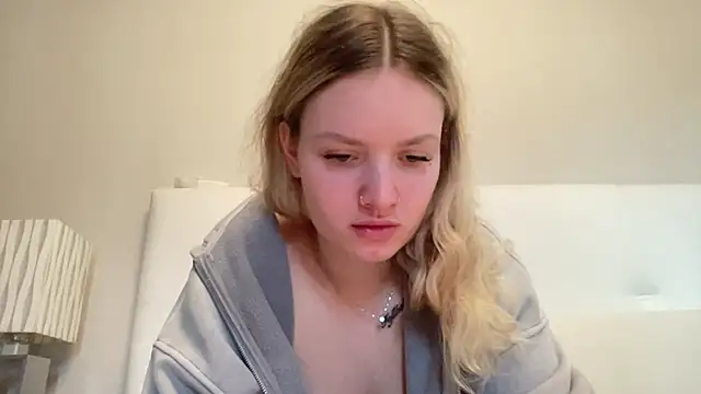 Snapshot of mariemelissah chatting on 02.02.25 mariemelissah online show from 02.02.25