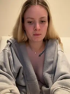 Snapshot of mariemelissah chatting on 02.23.25 mariemelissah online show from 02.23.25