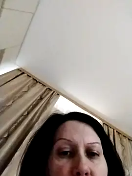 Snapshot of Mira_bel chatting on 06.25.26 Mira bel online show from 06.25.26